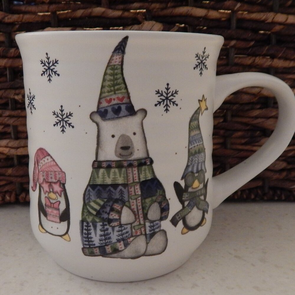 Peppermint & Pine Stoneware Mug Cup Polar Bear Penguins 16 Oz Like New